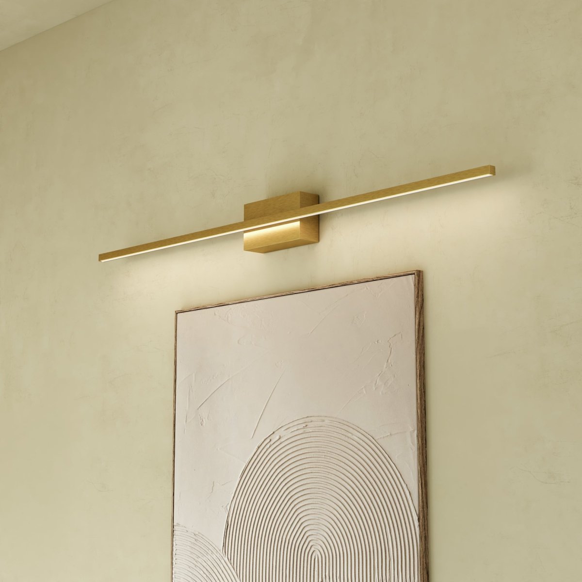 Luminaire de vanité Vega Minor - Or brossé 36" by Kuzco Lighting | Luminaires & cie