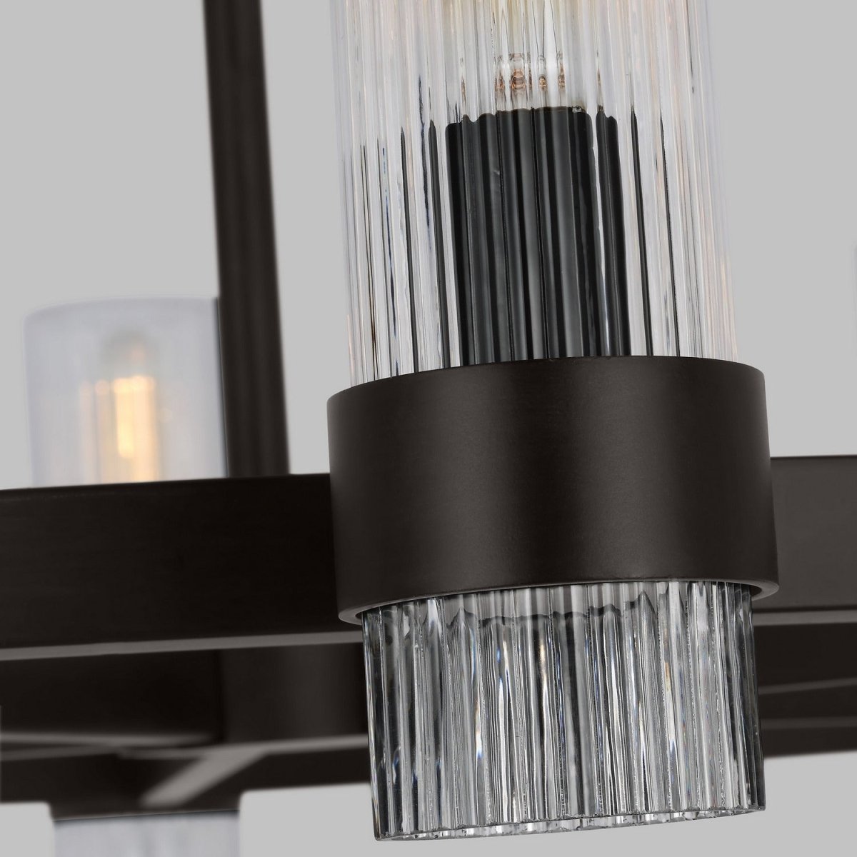 Lustre Geneva - Nickel poli 42" by Visual Comfort Studio | Luminaires & cie