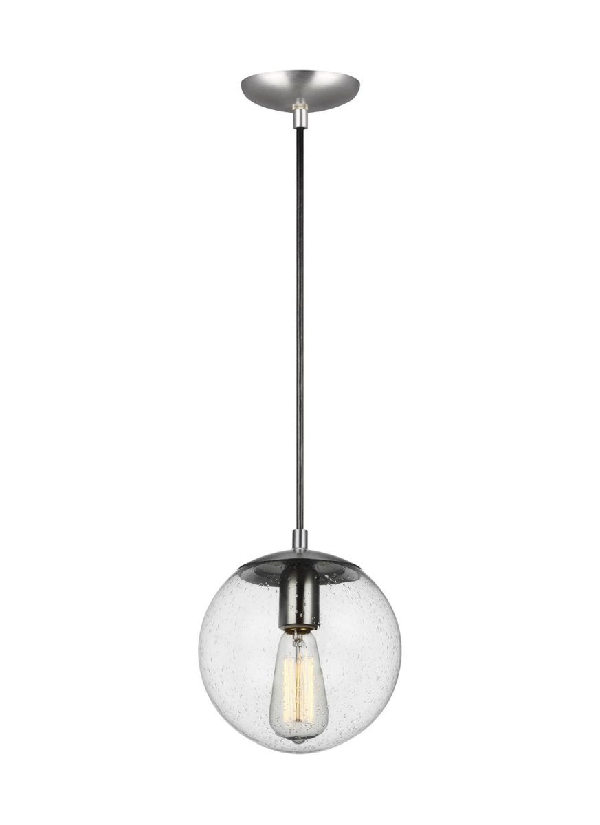 Mini-suspension Leo - Hanging Globe - Satin Aluminum Clear Seeded 8 by Visual Comfort Studio | Luminaires & cie