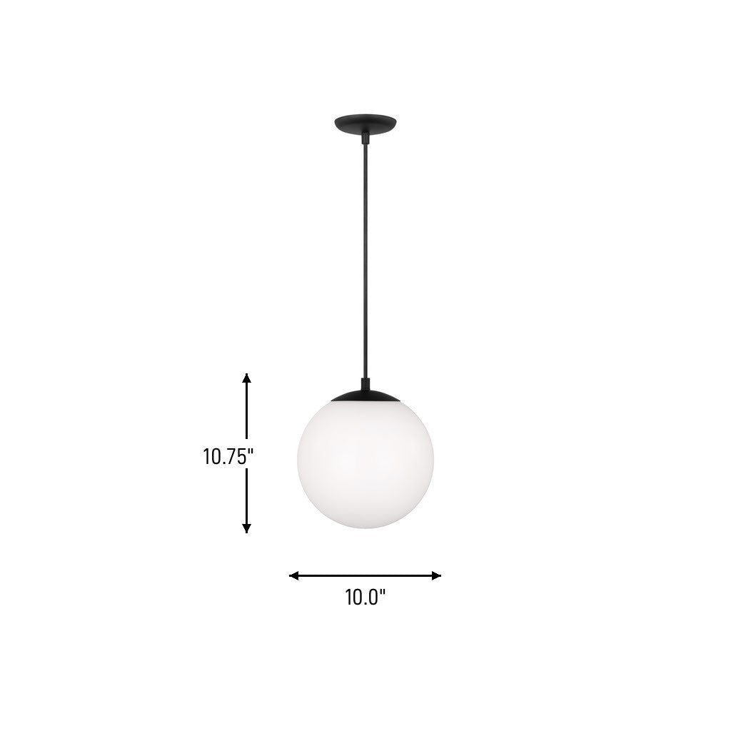 Mini-suspension Leo - Hanging Globe - Satin Brass Clear Seeded 14 by Visual Comfort Studio | Luminaires & cie