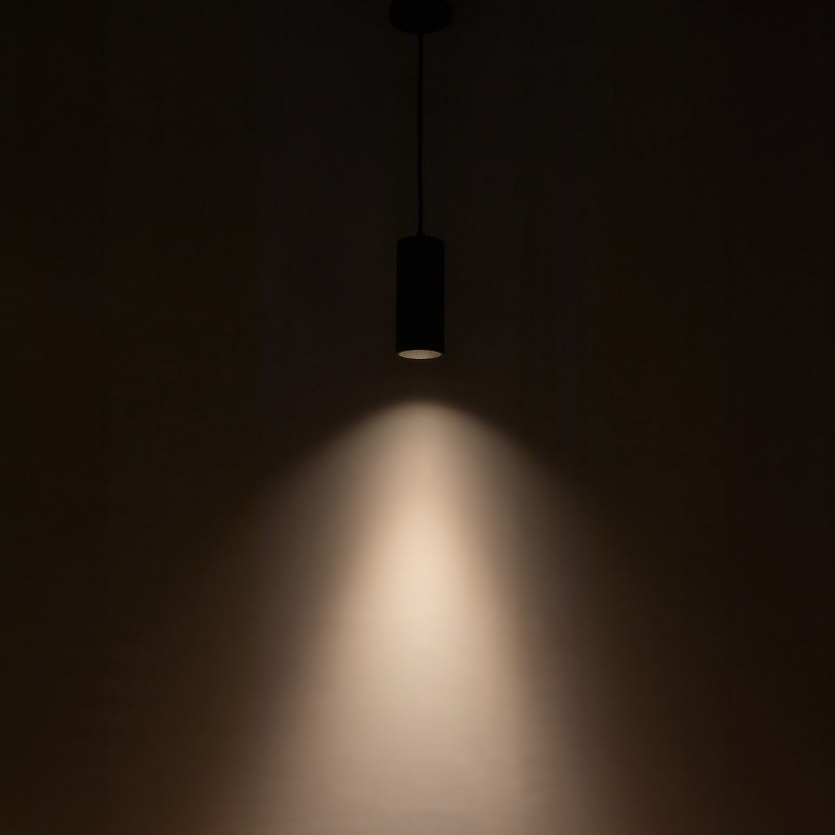 Mini-suspension Lorna Noir, 3 1/4", 8 1/8" – vue 4