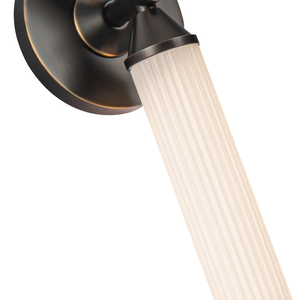 Murale Edwin - Bronze urbain / verre côtelé givré 22 3/8" by Alora Lighting | Luminaires & cie