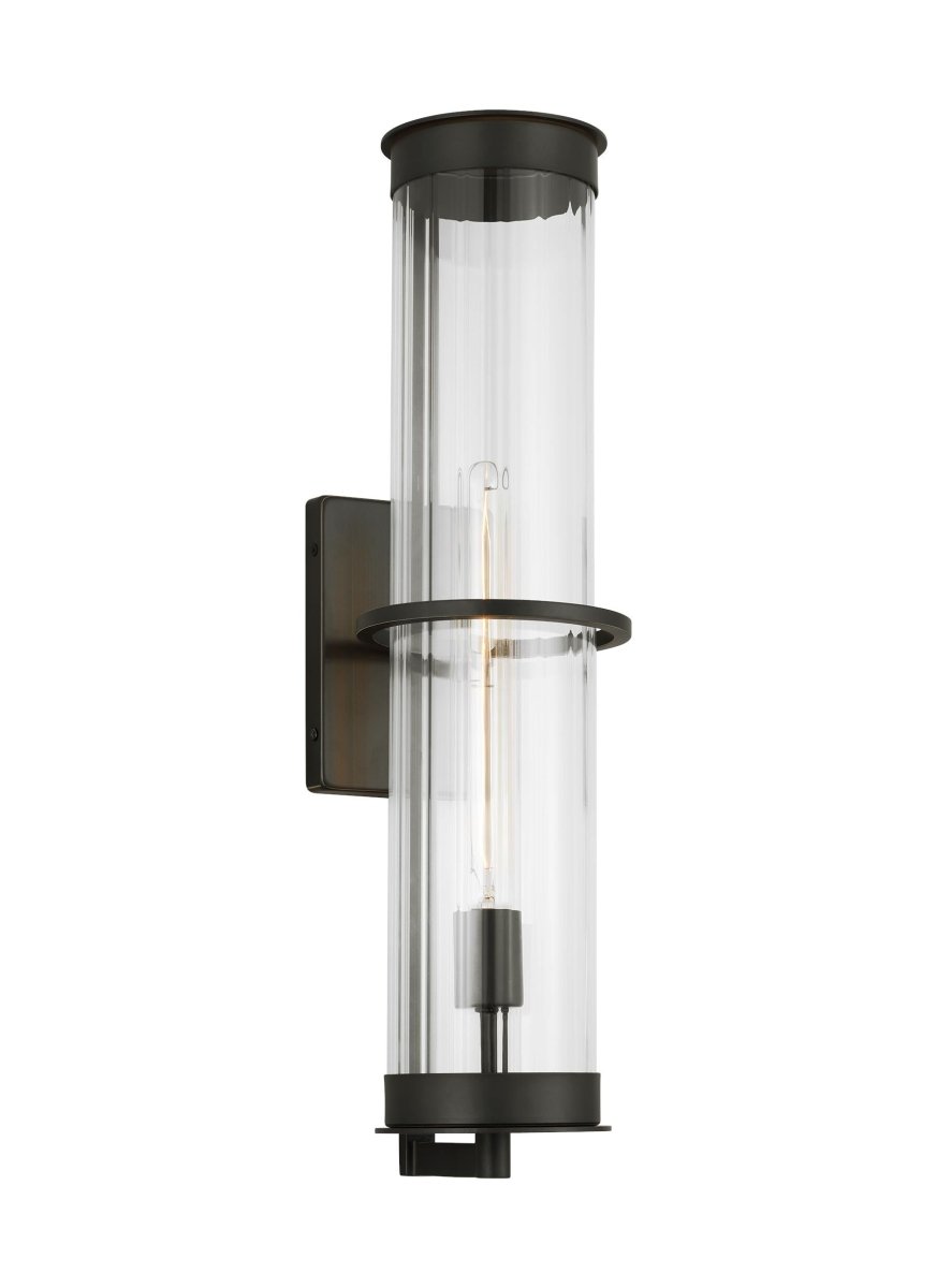 Murale extérieure Alcona - Bronze antique 6 1/8" 24" by Visual Comfort Studio | Luminaires & cie