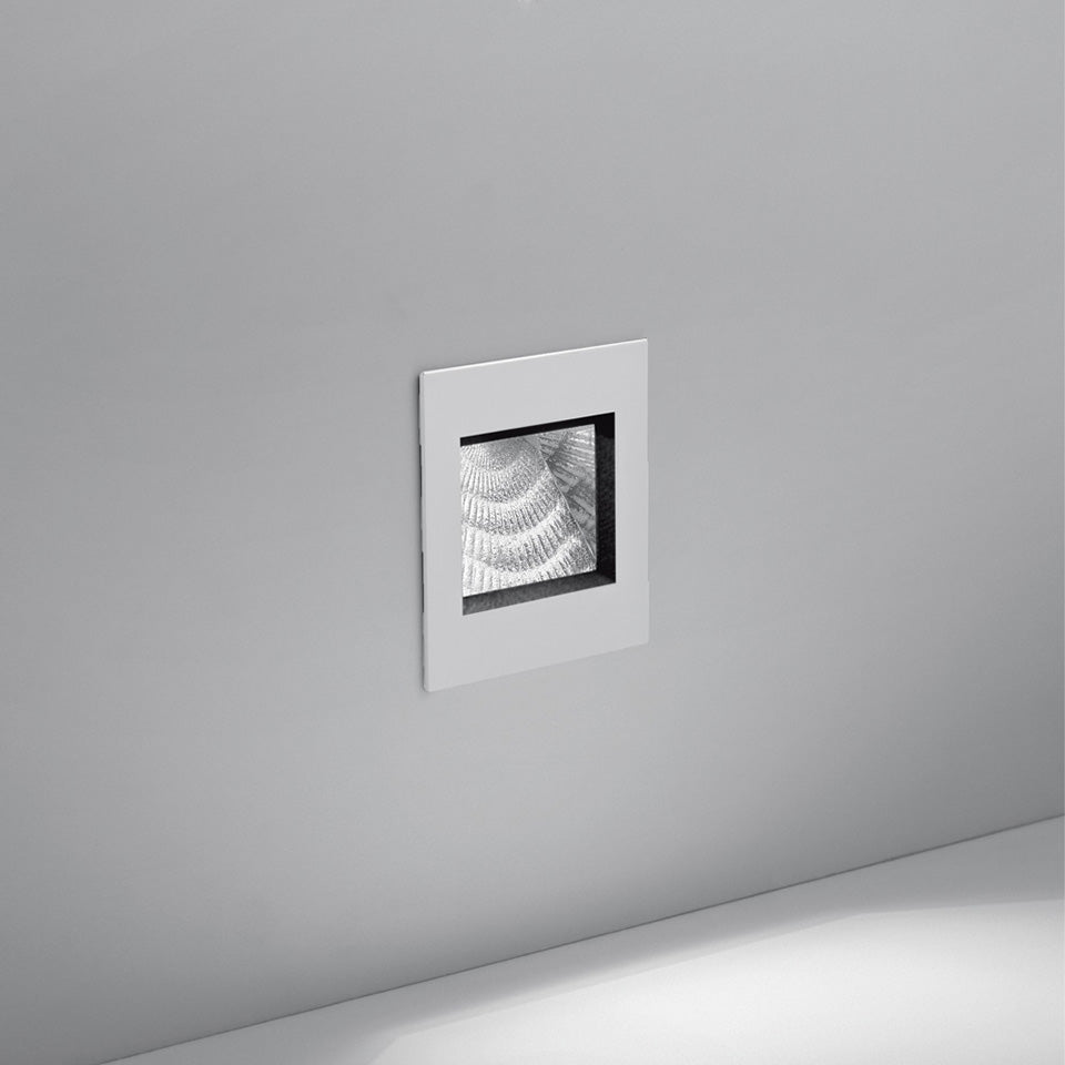 Murale Extérieure Aria - Mini Blanc 3000°K by Artemide | Luminaires & cie