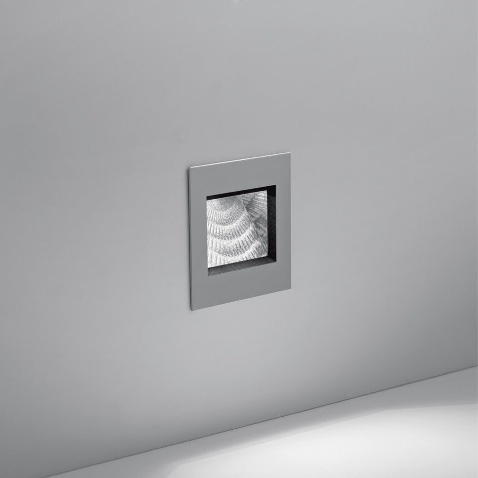 Murale Extérieure Aria - Mini Gris 3000°K by Artemide | Luminaires & cie