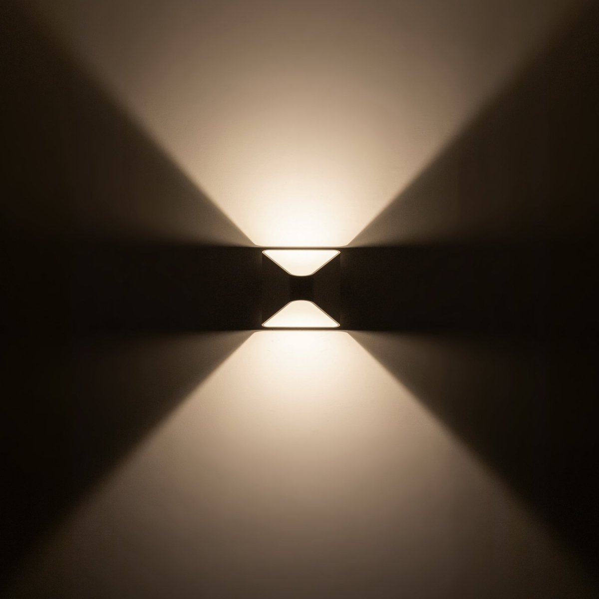 Murale extérieure Ellis - Blanc by Kuzco Lighting | Luminaires & cie