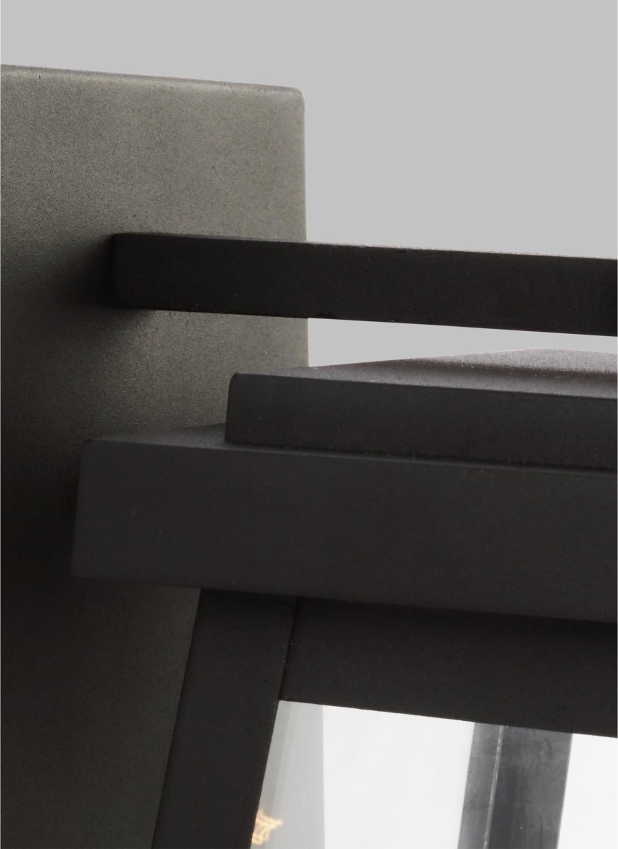 Murale extérieure Founders - Noir 8 1/2" Ampoules non - incluses by Visual Comfort Studio | Luminaires & cie