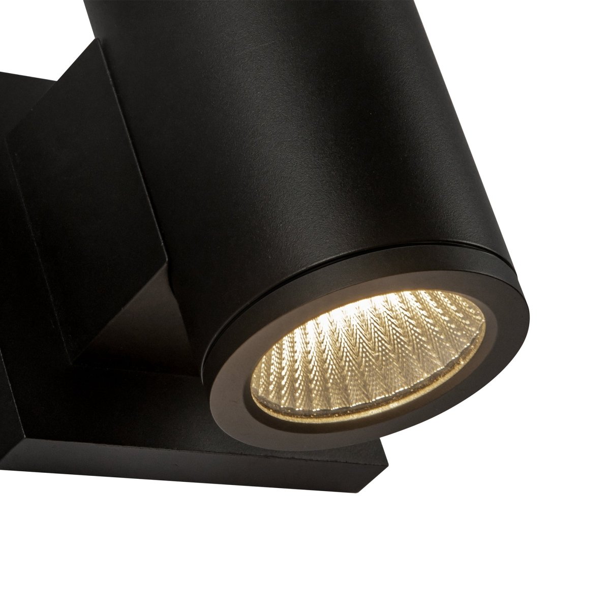 Murale extérieure Griffith - 5 1/2" by Kuzco Lighting | Luminaires & cie