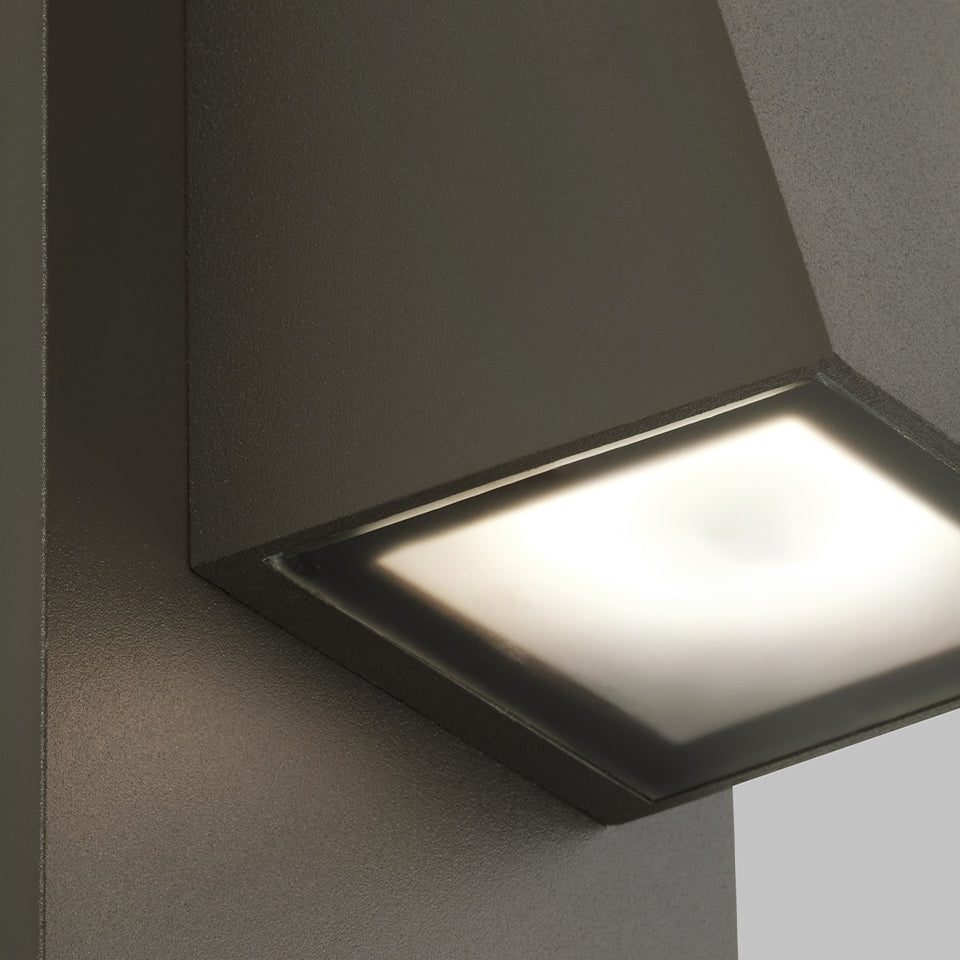 Murale extérieure Peak - Bronze by Tech Lighting | Luminaires & cie