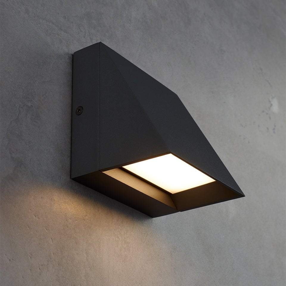 Murale extérieure Pitch Single - Noir 3000K (Blanc doux) by Tech Lighting | Luminaires & cie