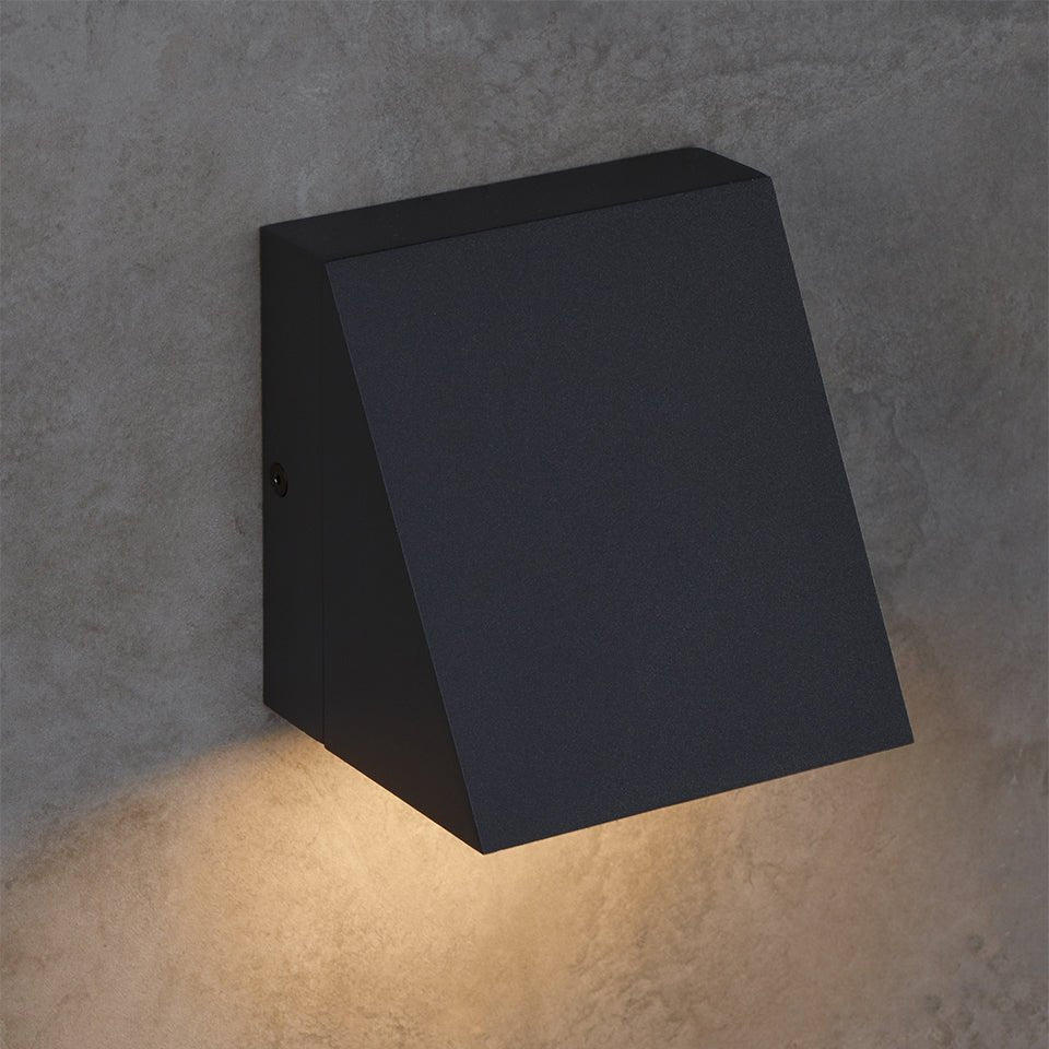 Murale extérieure Pitch Single - Bronze 3000K (Blanc doux) by Tech Lighting | Luminaires & cie