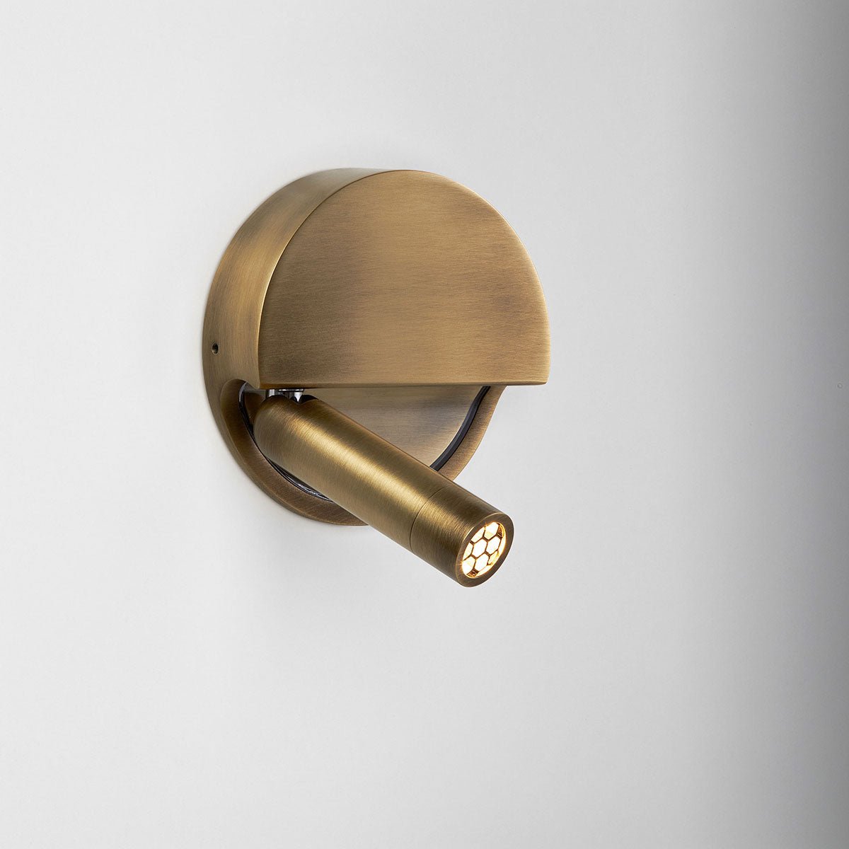 Murale Ledtube R - Bronze Droite by Marset | Luminaires & cie