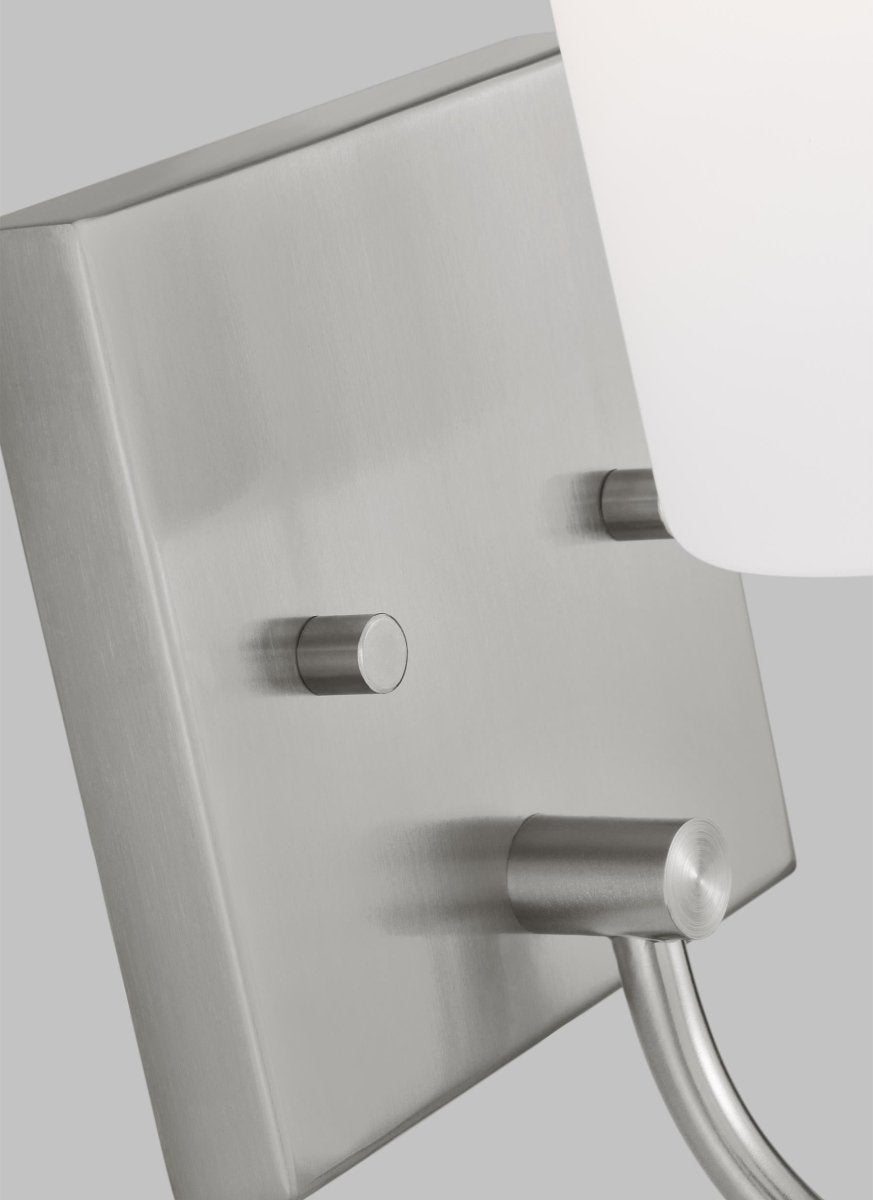 Murale Oak Moore - Nickel brossé Ampoules DEL incluses by Visual Comfort Studio | Luminaires & cie