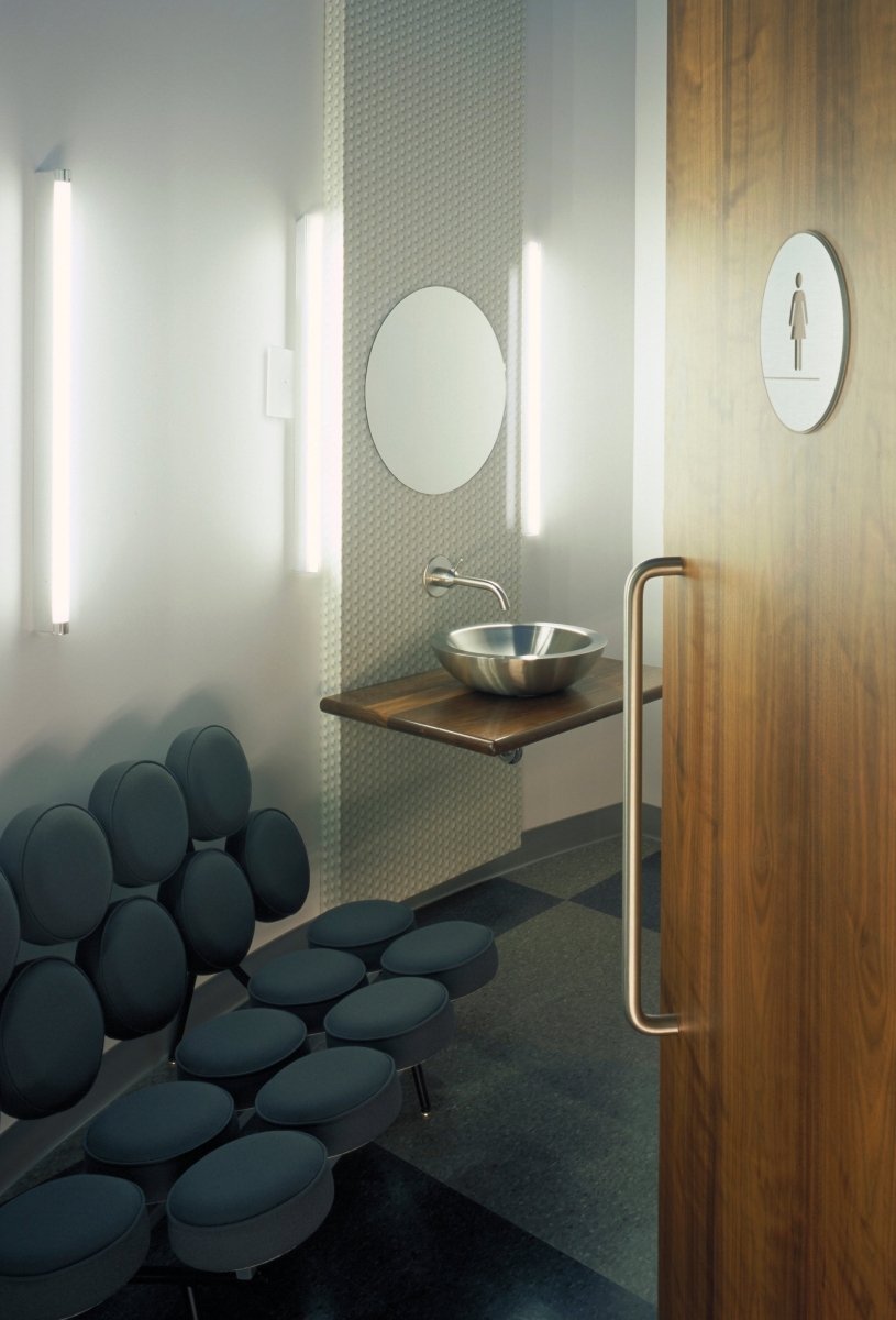 Murale Vega - Blanc 22 7/8" by Kuzco Lighting | Luminaires & cie