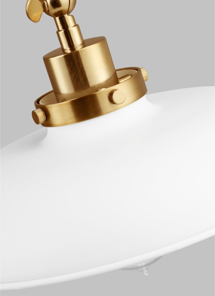 Murale wide à bras double Wellfleet - Matte blanc et laiton brûlé Blanc mat by Visual Comfort Studio | Luminaires & cie