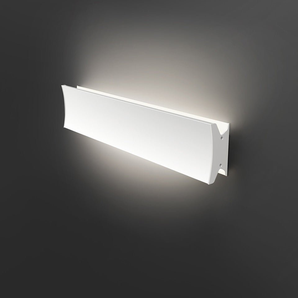 Murale/Plafonnier Lineacurve - Blanc 24" Duo / 3500°K by Artemide | Luminaires & cie