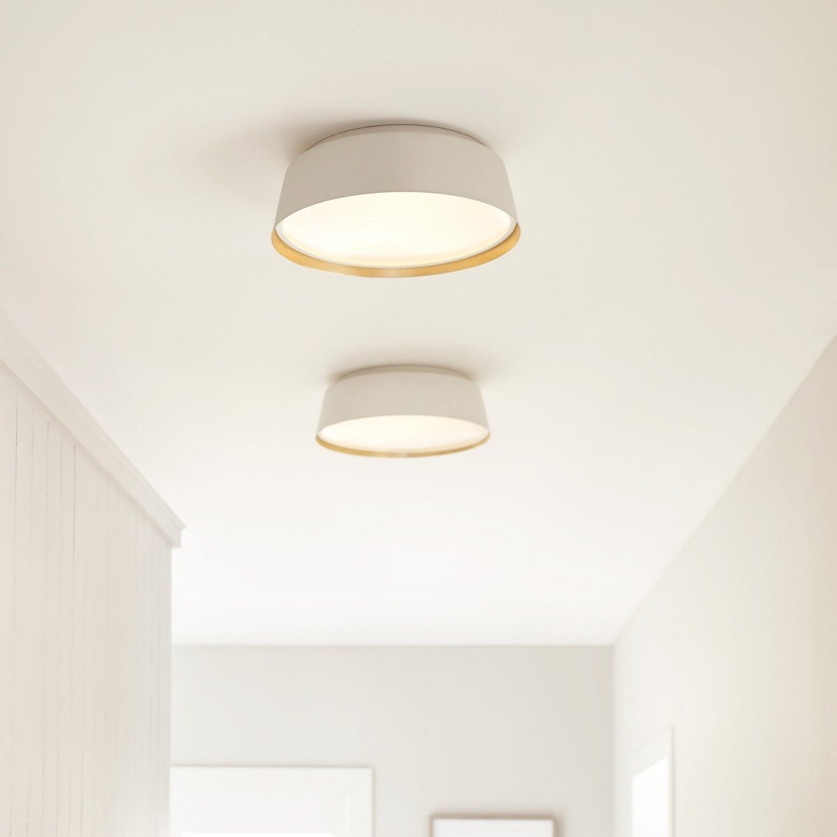 Plafonnier Asher - Blanc mat 19" by Visual Comfort Studio | Luminaires & cie