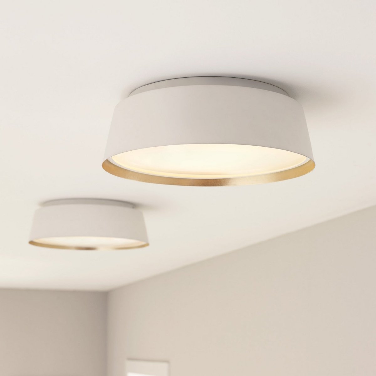 Plafonnier Asher - Blanc mat 19" by Visual Comfort Studio | Luminaires & cie
