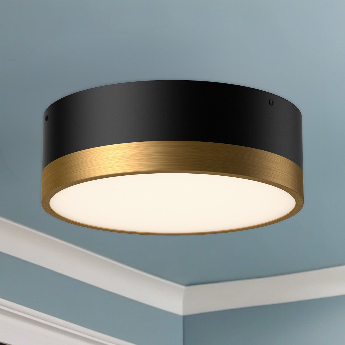 Plafonnier Brisbane - Or vieilli / noir mat 12" by Alora Lighting | Luminaires & cie