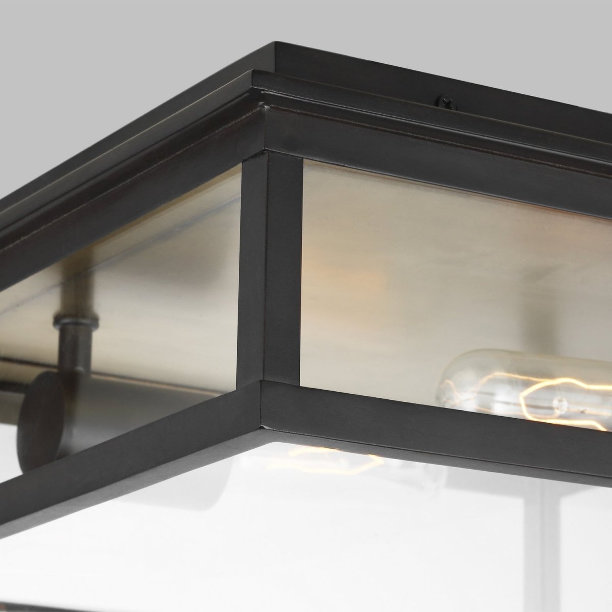 Plafonnier extérieur Freeport - 14 1/2" by Visual Comfort Studio | Luminaires & cie