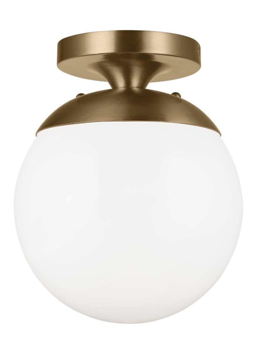 Plafonnier Leo - Hanging Globe - Laiton satiné Blanc lisse Ampoules non - incluses by Visual Comfort Studio | Luminaires & cie