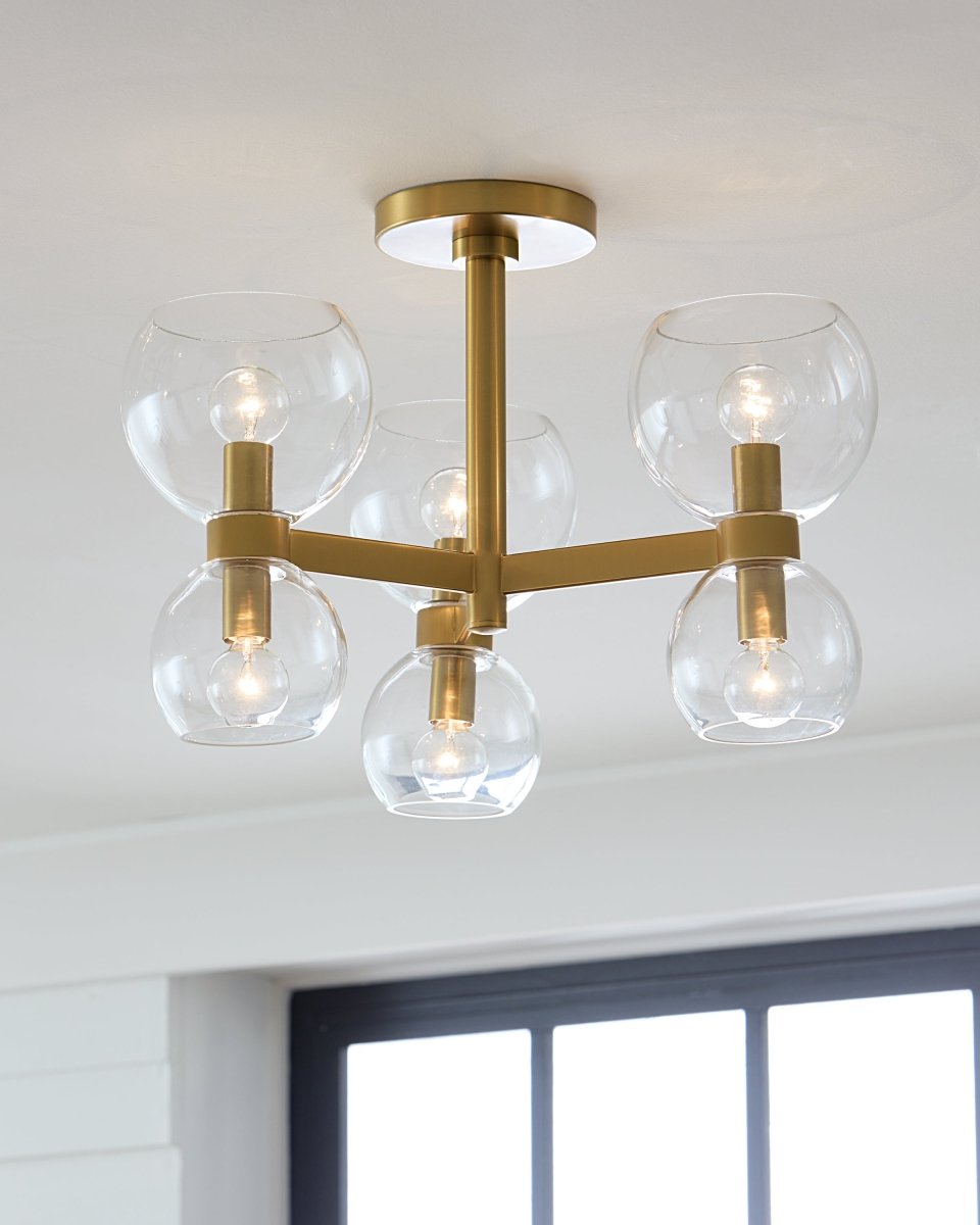 Plafonnier Londyn - Laiton brûlé avec verre blanc lait by Visual Comfort Studio | Luminaires & cie