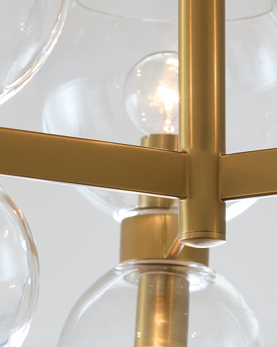 Plafonnier Londyn - Laiton brûlé avec verre blanc lait by Visual Comfort Studio | Luminaires & cie