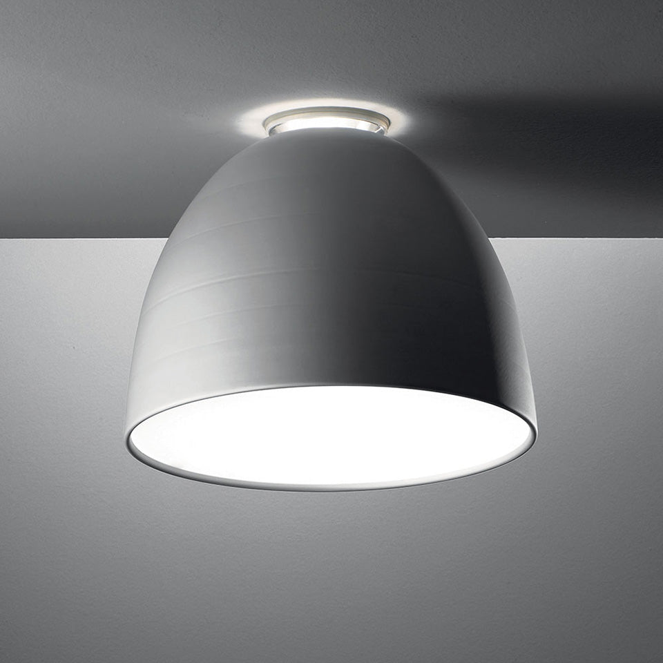 Plafonnier NUR - Classique (21 11/16") Aluminium 1x A - 19 Medium E26 by Artemide | Luminaires & cie