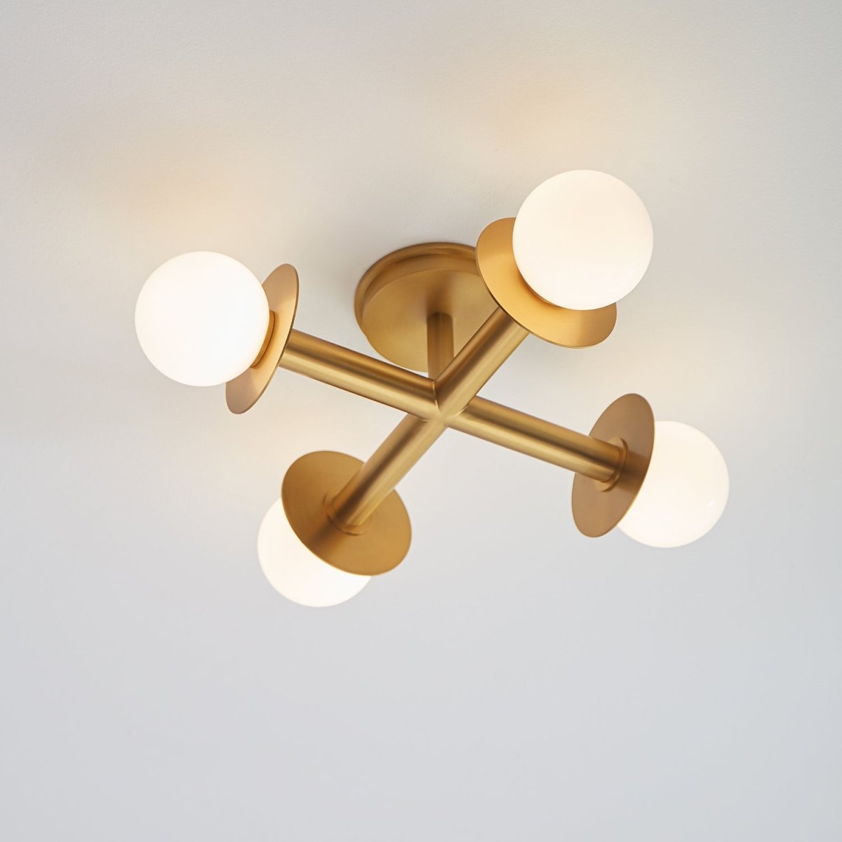 Semi-plafonnier Nodes - Blanc mat by Visual Comfort Studio | Luminaires & cie