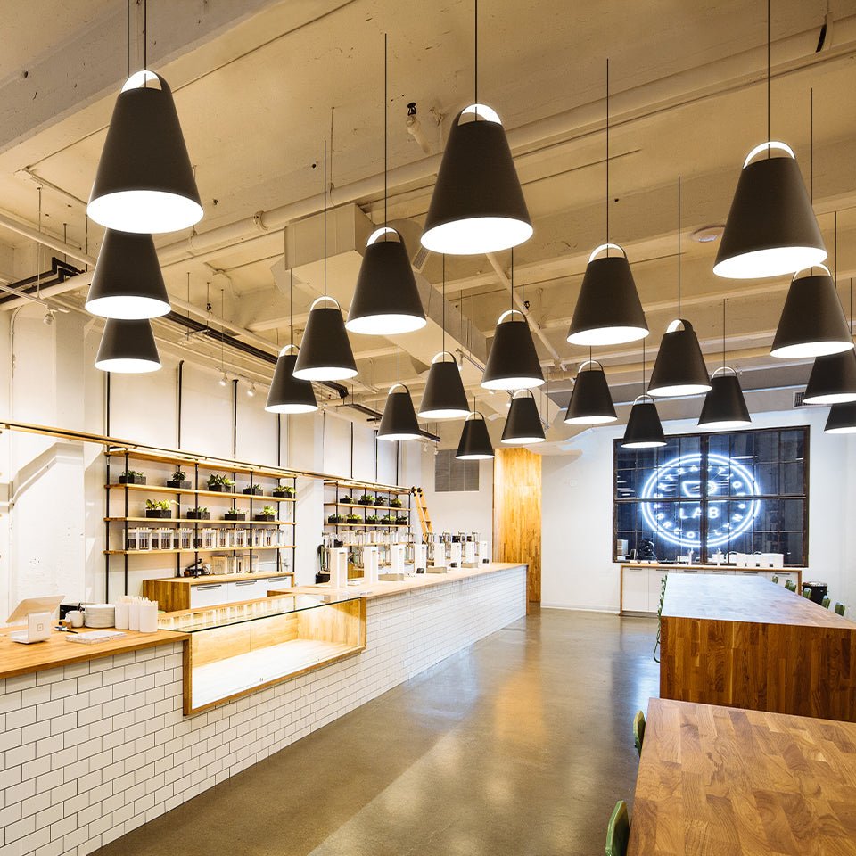 Suspension Above - Noir 6.9" 1x Medium E26 by Louis Poulsen | Luminaires & cie