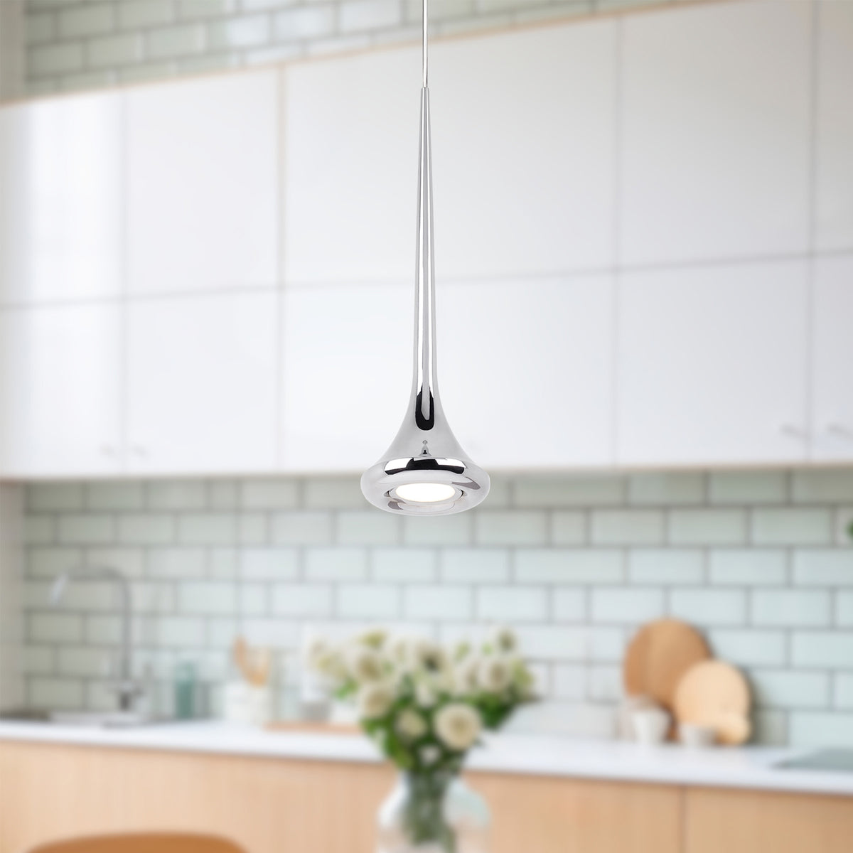 Mini-suspension Bach Chrome – vue 3