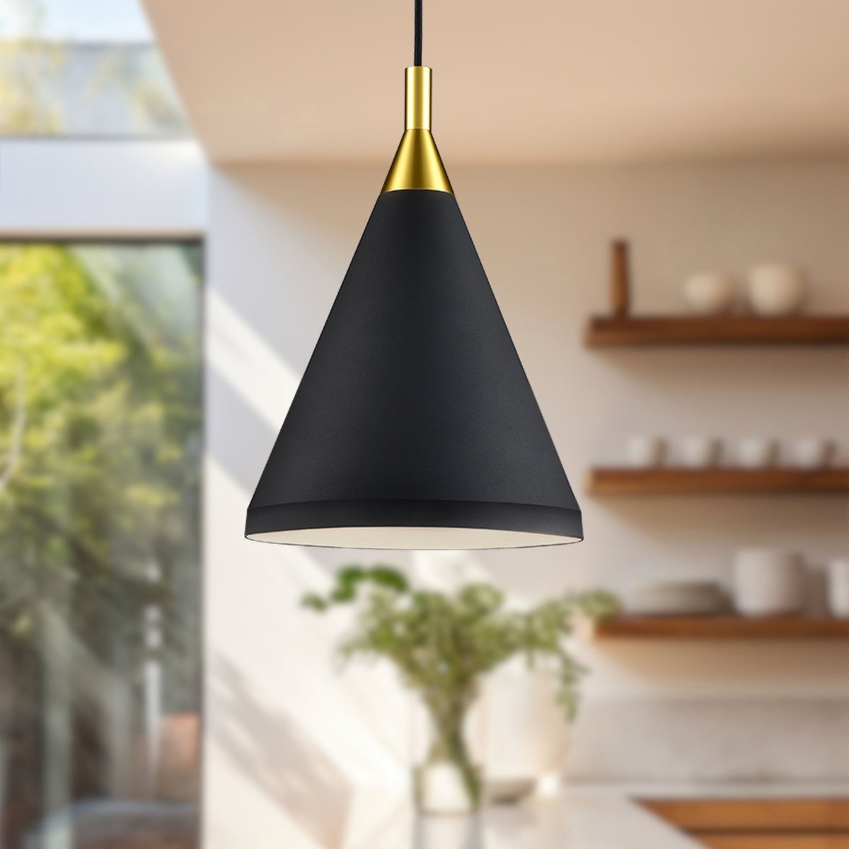 Suspension Dorothy - Noir avec détail d'or 10" by Kuzco Lighting | Luminaires & cie