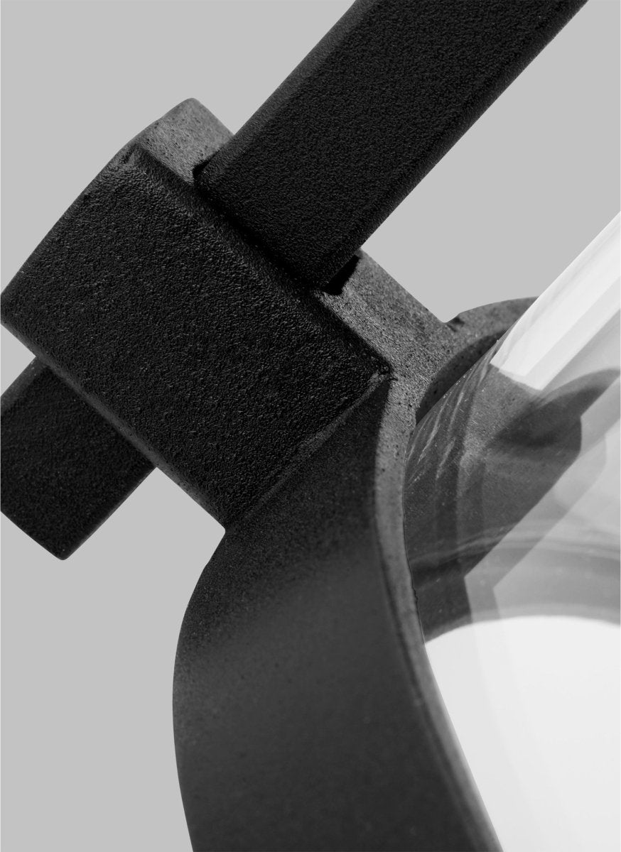 Suspension extérieure Eastham - by Visual Comfort Studio | Luminaires & cie