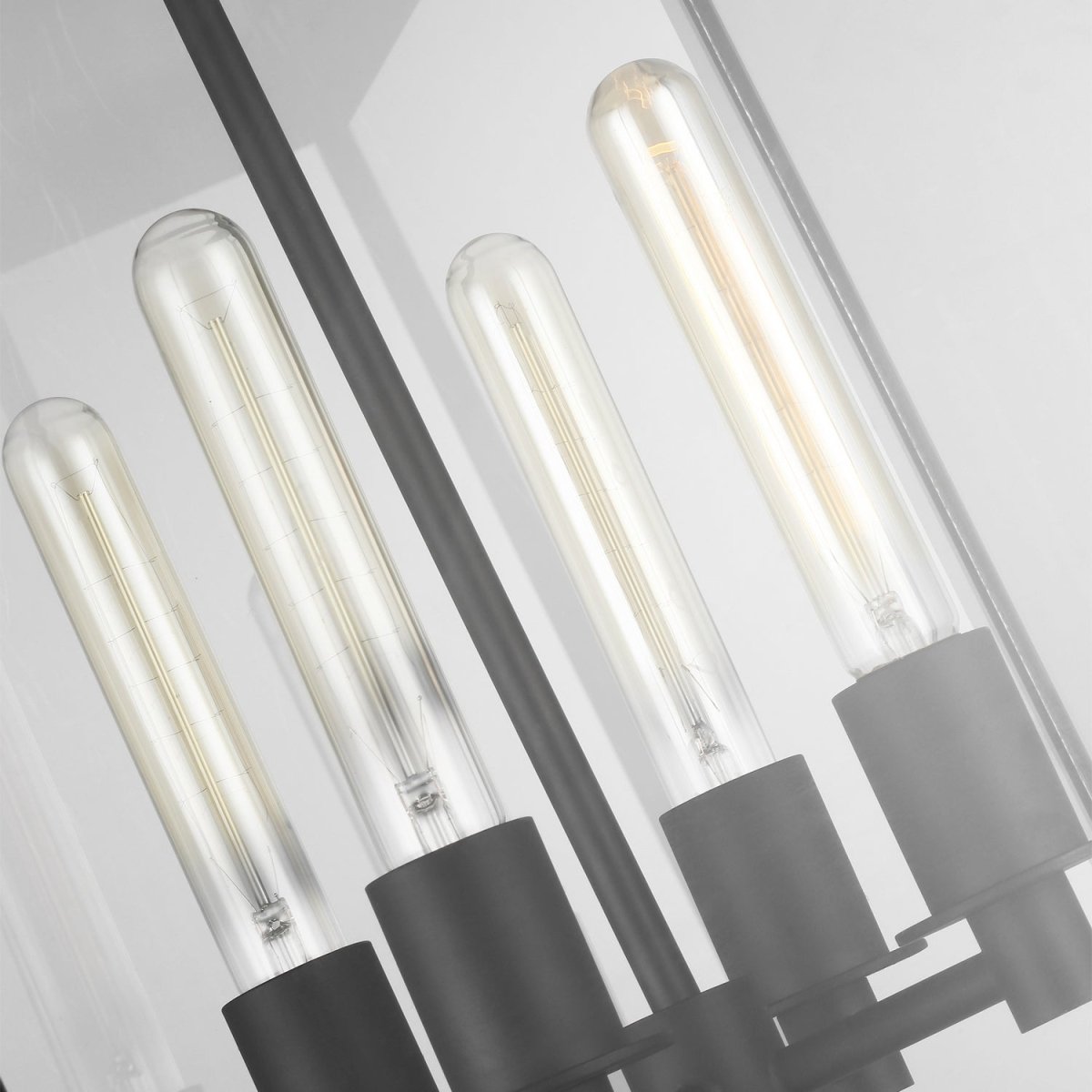 Suspension extérieure Freeport - 19.5 by Visual Comfort Studio | Luminaires & cie