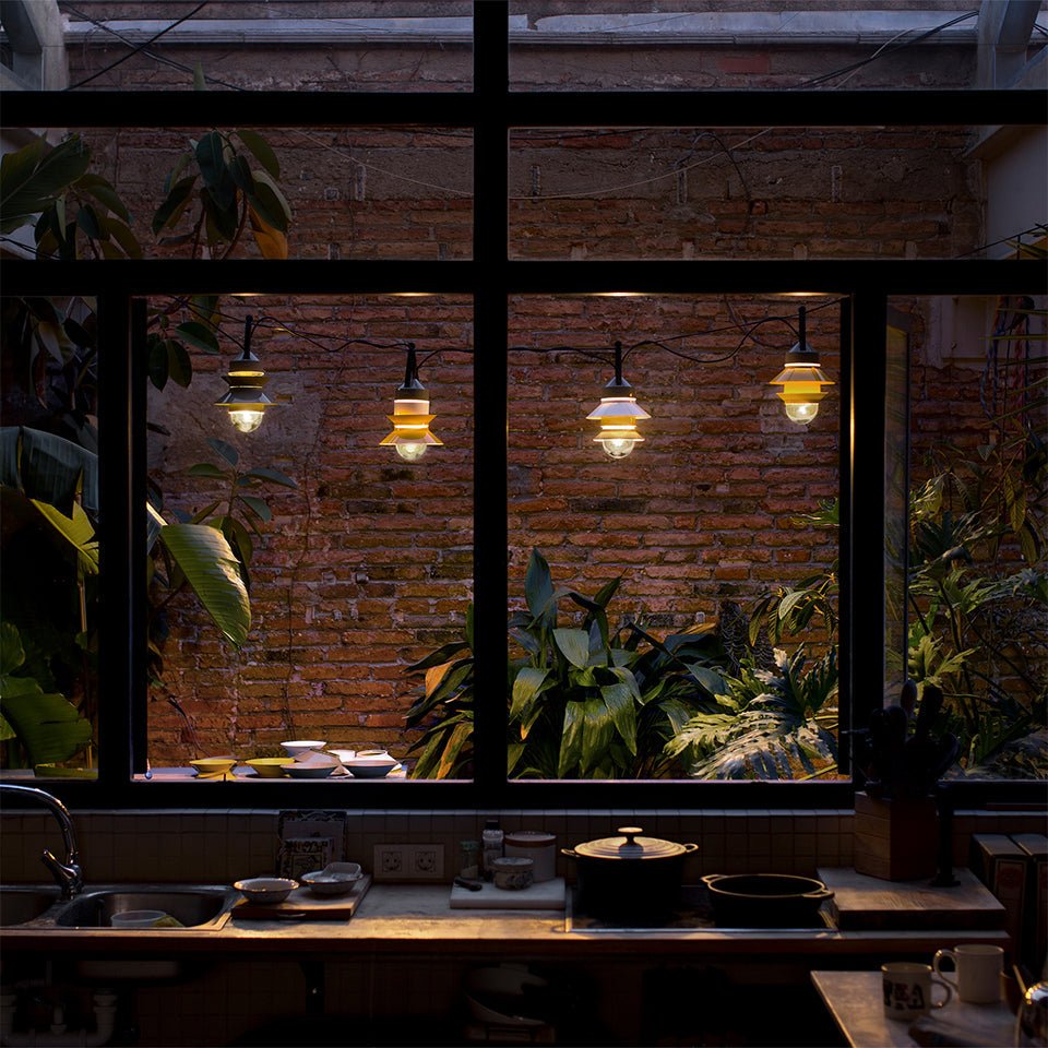 Suspension extérieure Santorini - Blanc by Marset | Luminaires & cie