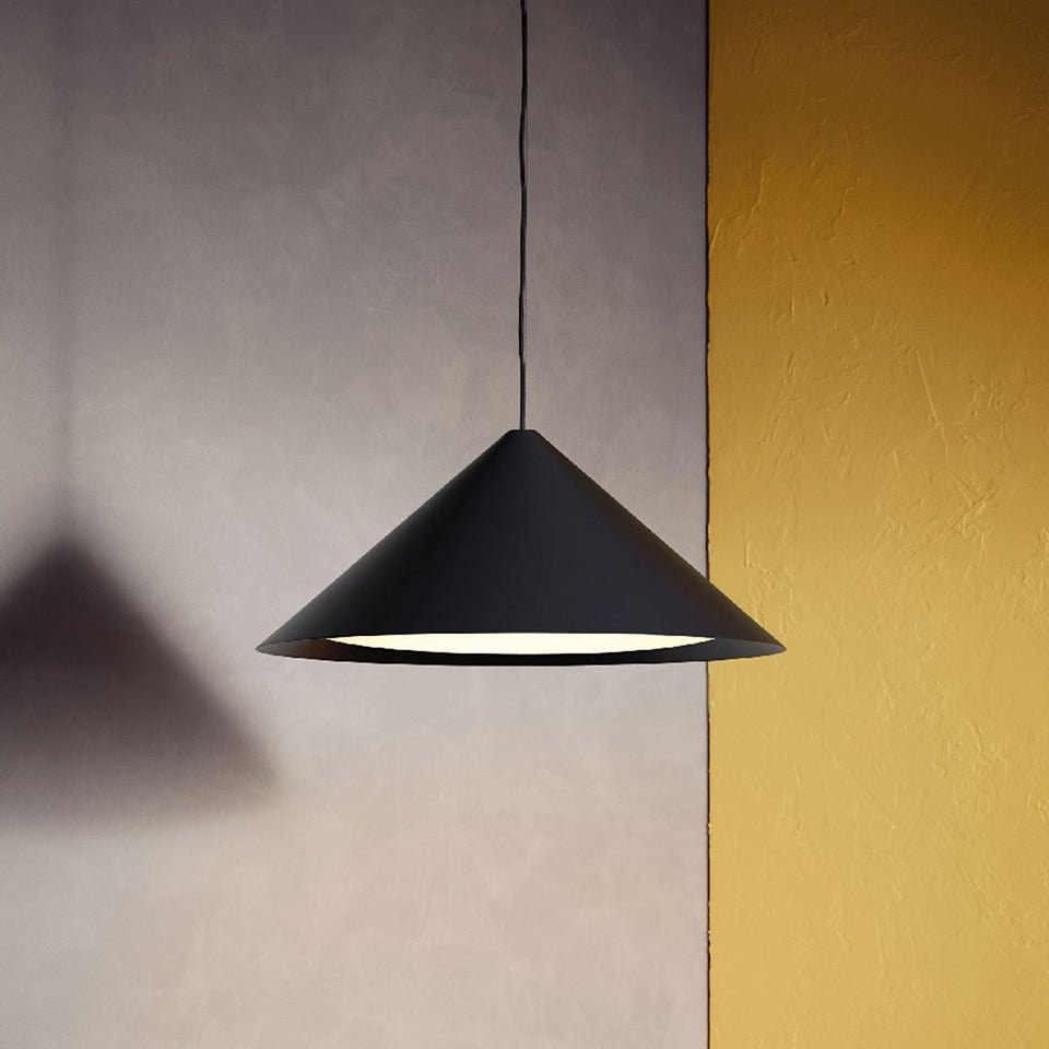 Suspension Keglen - 6.9" 2700K (Blanc Chaud) Noir by Louis Poulsen | Luminaires & cie