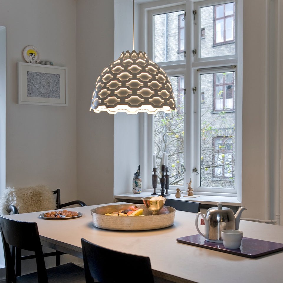 Suspension LC Shutters - by Louis Poulsen | Luminaires & cie