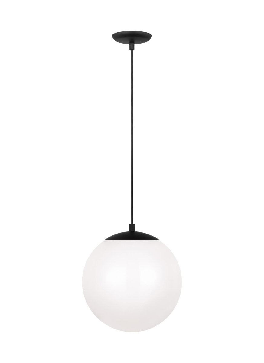 Suspension Leo - Hanging Globe L - Noir de minuit Ampoules DEL incluses by Visual Comfort Studio | Luminaires & cie