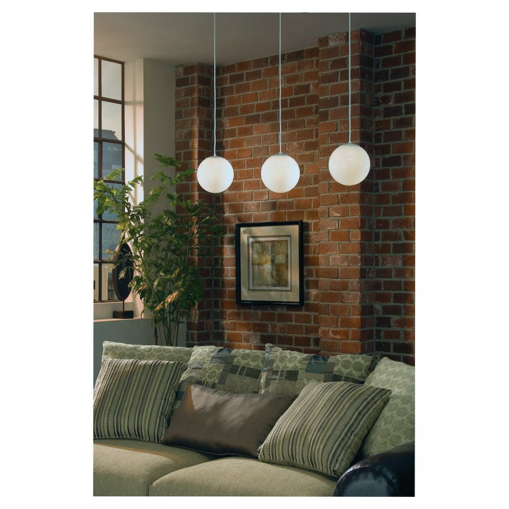 Suspension Leo - Hanging Globe S - Blanc Ampoules non - incluses by Visual Comfort Studio | Luminaires & cie