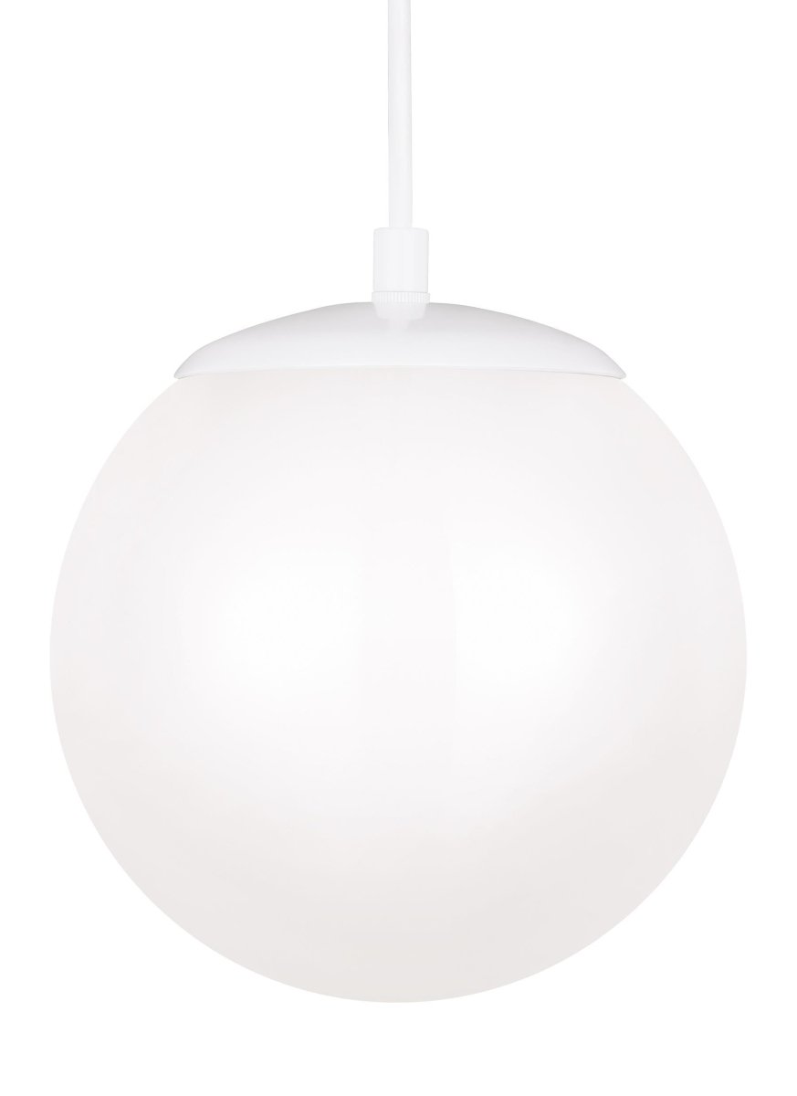 Suspension Leo - Hanging Globe S - Blanc Ampoules non - incluses by Visual Comfort Studio | Luminaires & cie