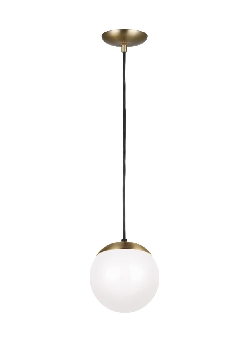 Suspension Leo - Hanging Globe S - Laiton satiné Ampoules non - incluses by Visual Comfort Studio | Luminaires & cie