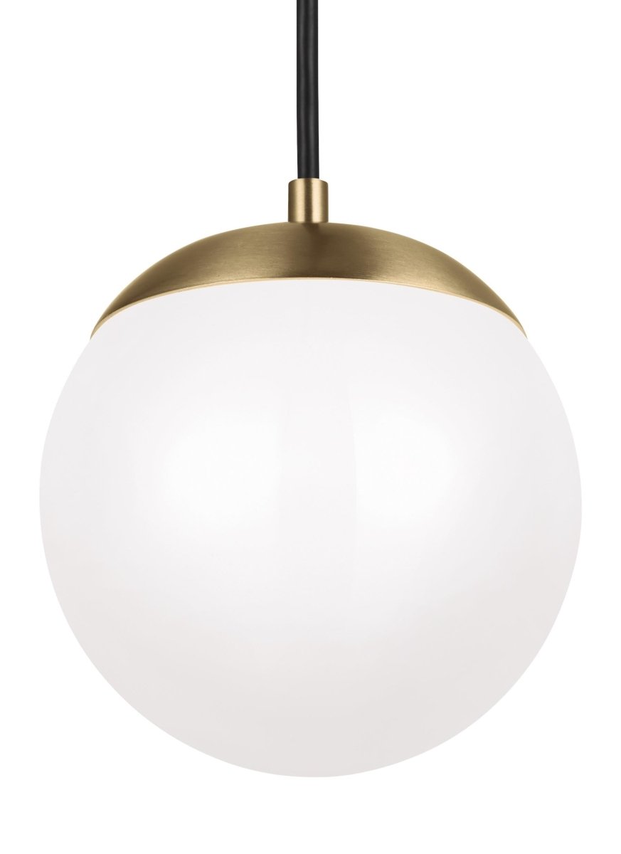 Suspension Leo - Hanging Globe S - Laiton satiné Module DEL intégré by Visual Comfort Studio | Luminaires & cie