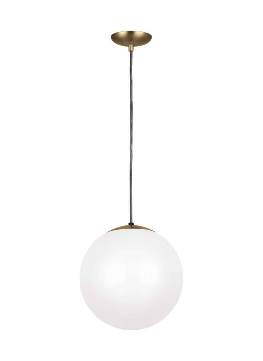 Suspension Leo - Hanging Globe XL - Laiton satiné Ampoules non incluses by Visual Comfort Studio | Luminaires & cie