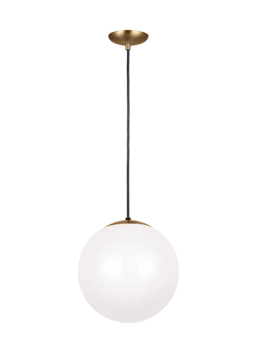 Suspension Leo - Hanging Globe XL - Laiton satiné Ampoules DEL incluses by Visual Comfort Studio | Luminaires & cie