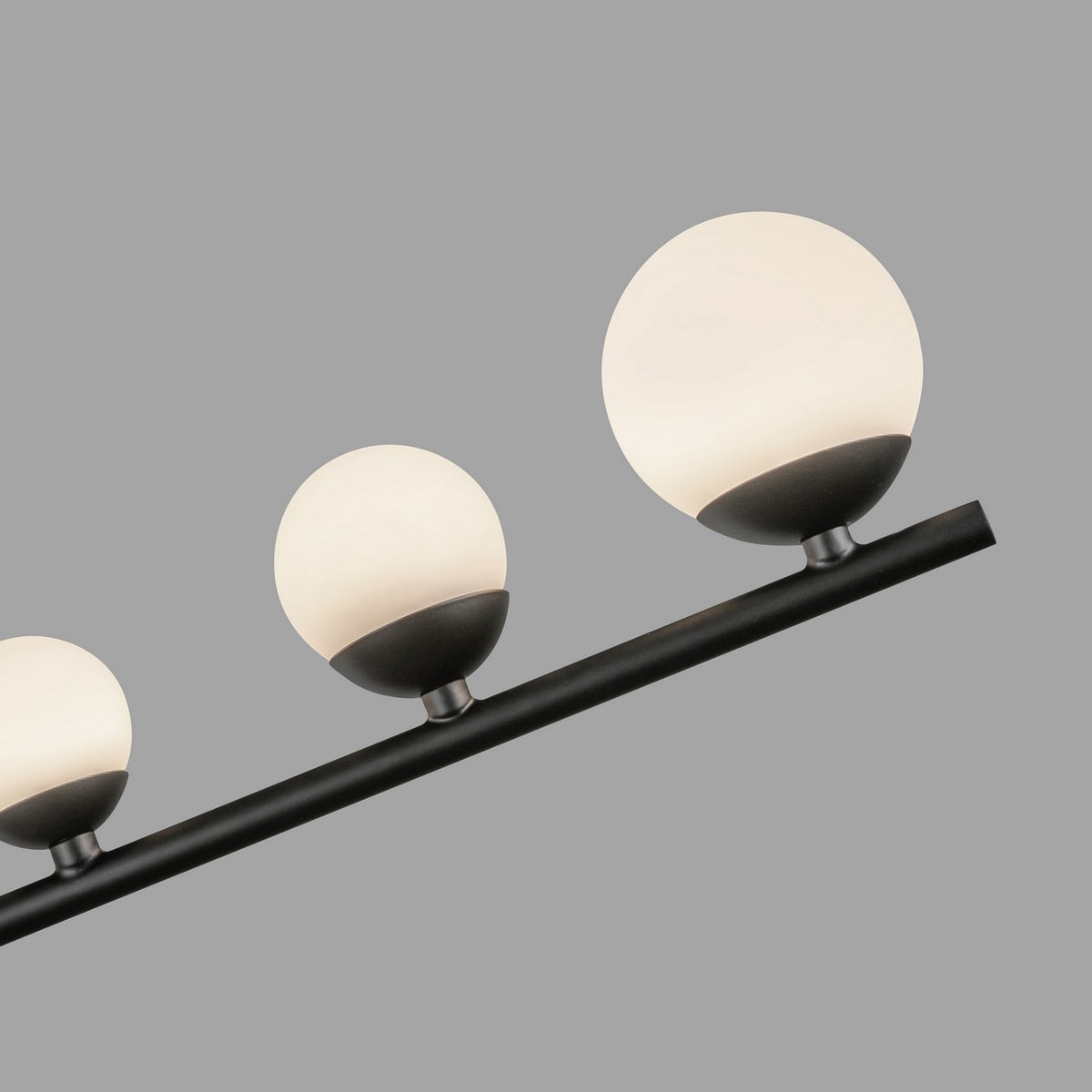 Suspension linéaire Cypress Noir / Verre opale – vue 4