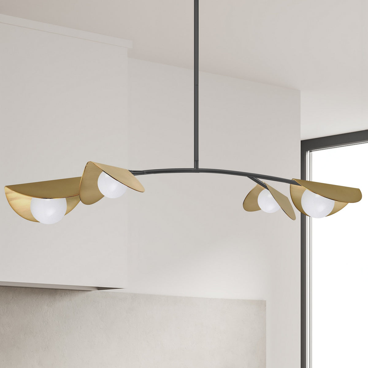 Suspension linéaire Emma Noir mat et Laiton vieilli, 41" – vue 2