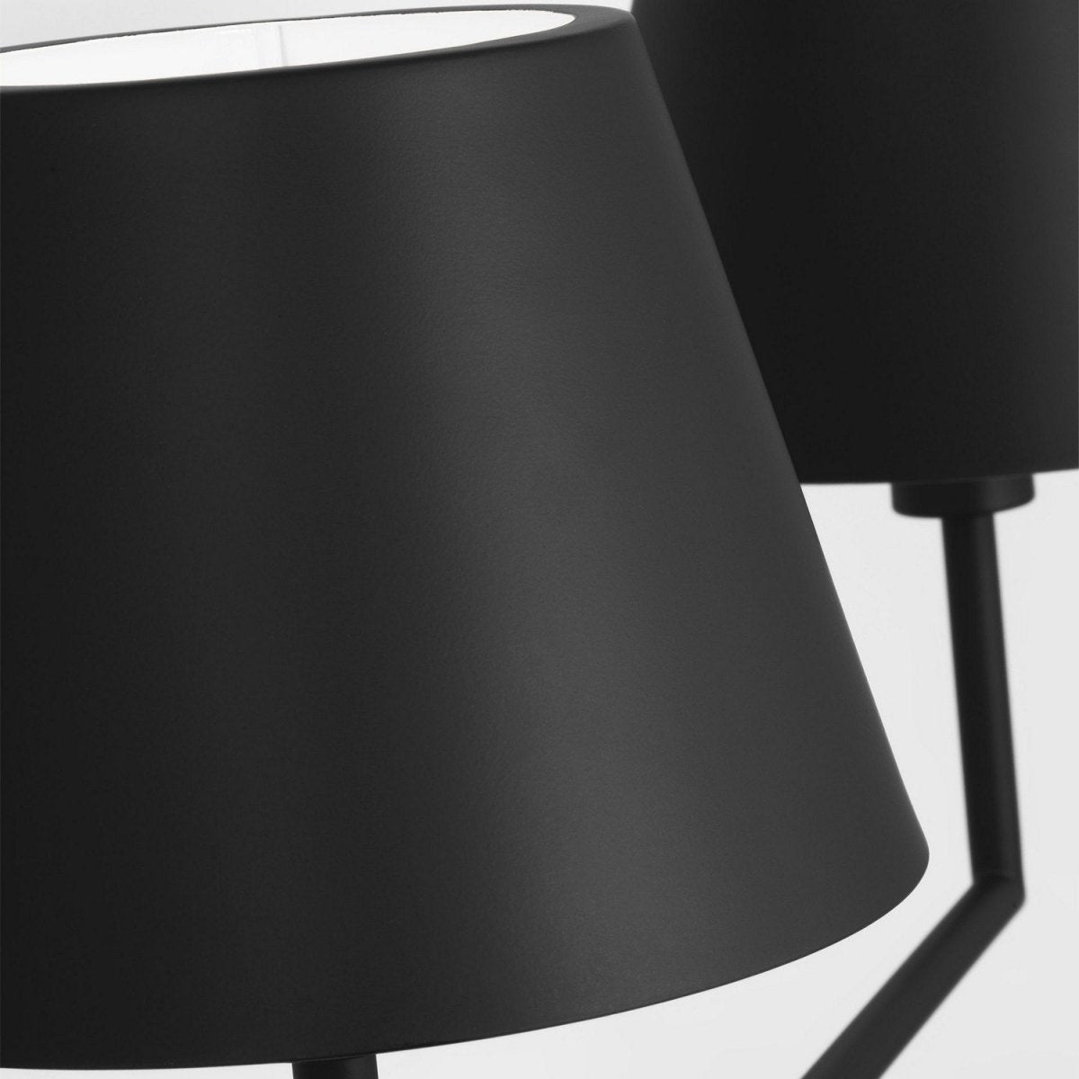 Suspension linéaire Ender - Laiton satiné by Visual Comfort Studio | Luminaires & cie