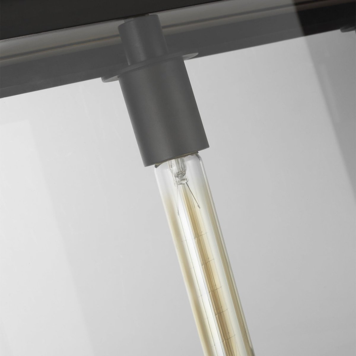 Suspension linéaire Freeport - by Visual Comfort Studio | Luminaires & cie