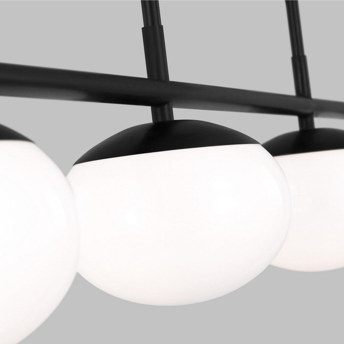 Suspension linéaire Lune - Laiton bruni 6 by Visual Comfort Studio | Luminaires & cie