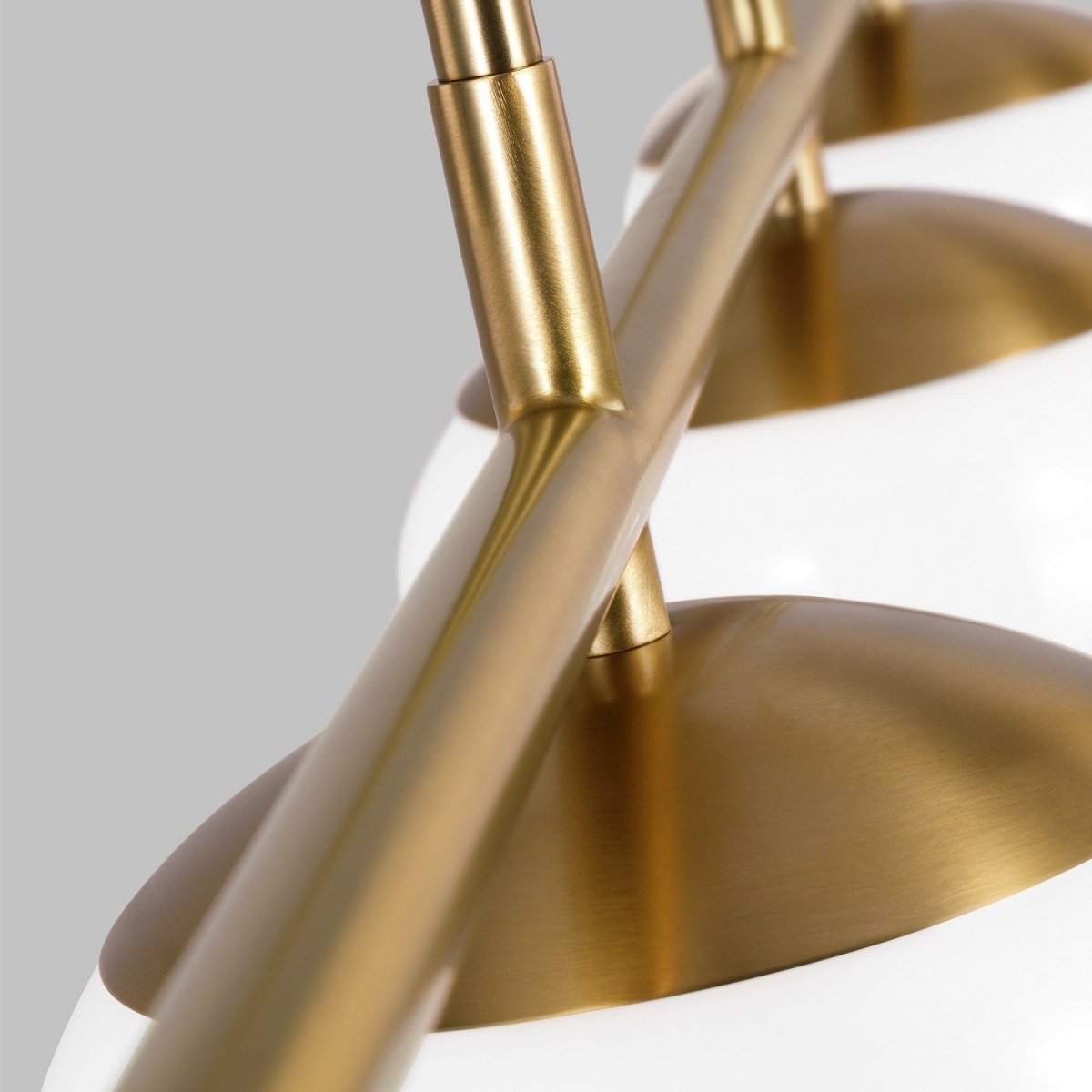Suspension linéaire Lune - Laiton bruni 6 by Visual Comfort Studio | Luminaires & cie